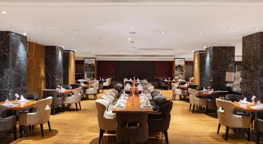 Leisure Hotel Dongguan 52/59