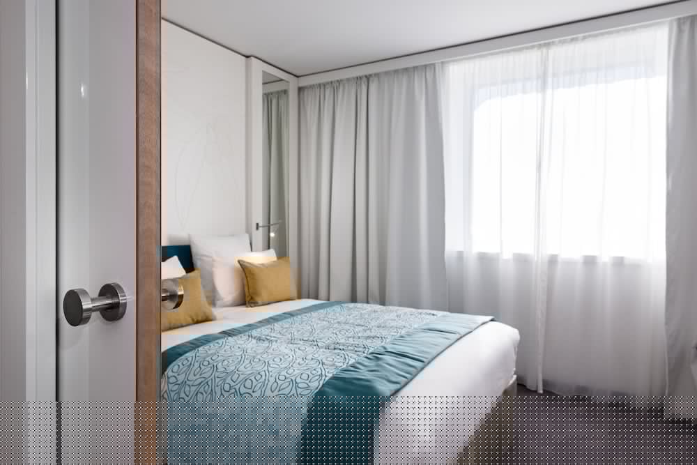 Golden Tulip Marseille Euromed 11/63