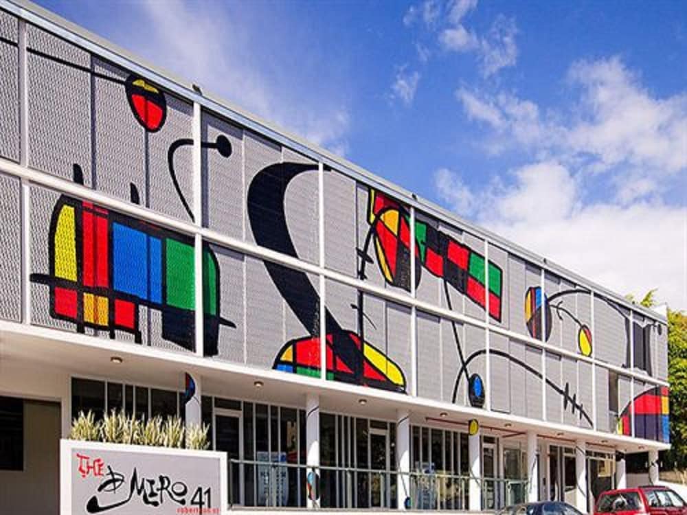 MIRO APARTMENTS 6/71