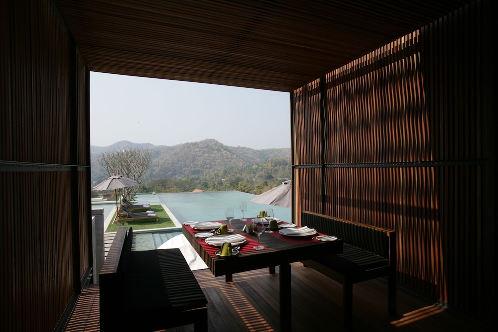 Swimming pool-spa