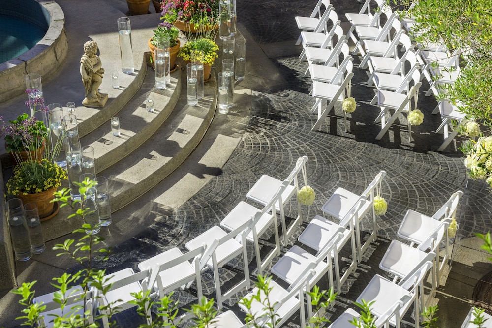 Ayres Hotel Suites Costa Mesa Newport Beach 4/50