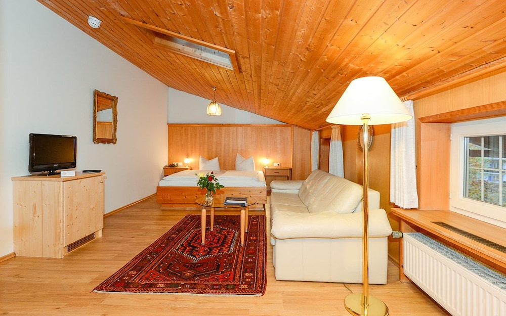 Stolls Hotel Alpina 46/67