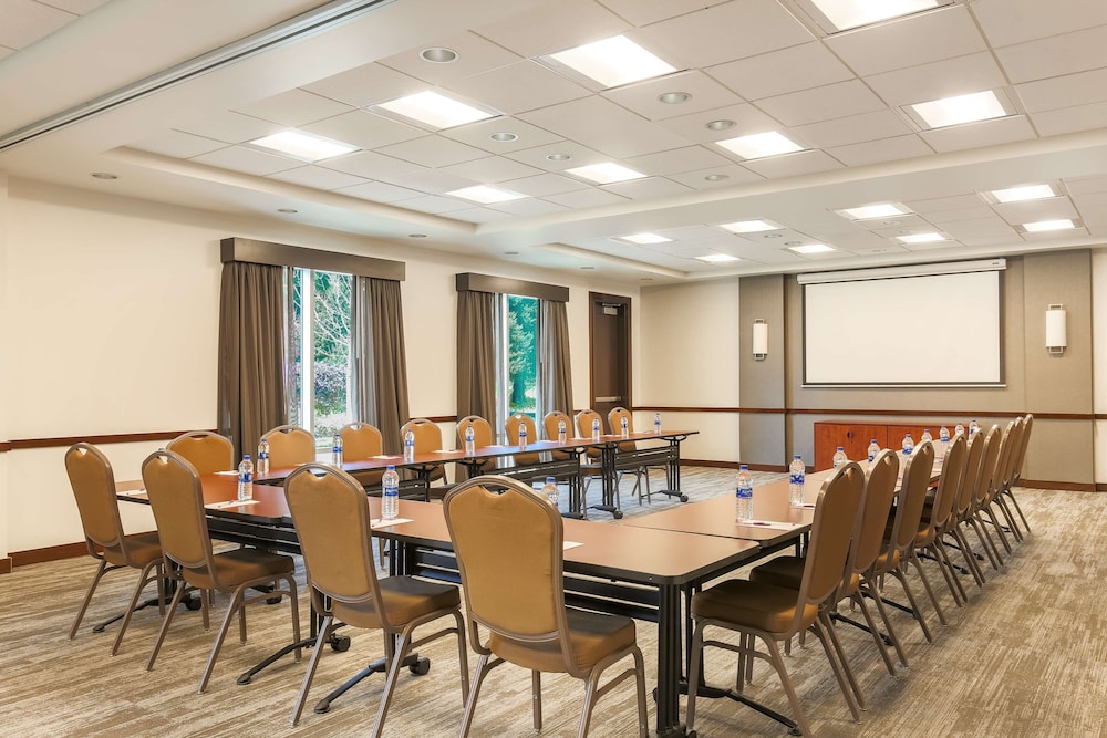 Hyatt Place UC Davis 44/50
