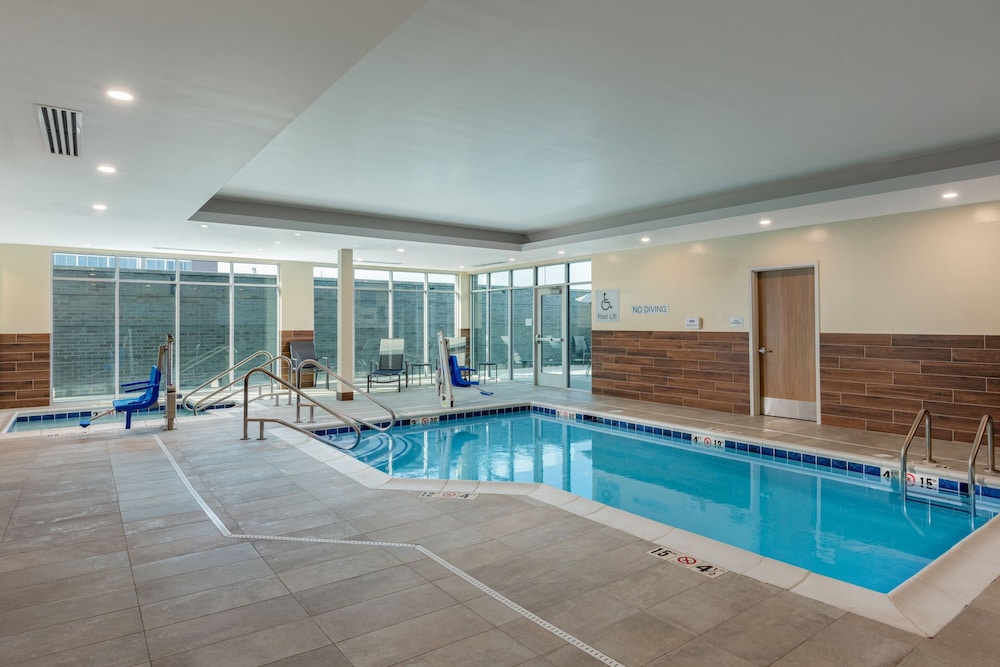 Fairfield Inn & Suites Omaha at MH Landing 18/39