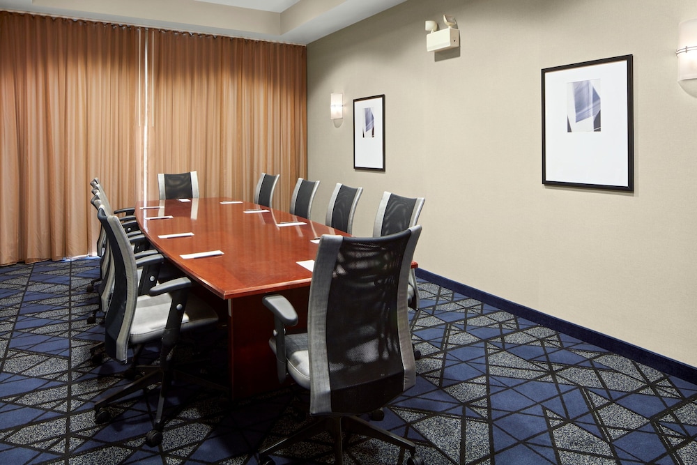 Courtyard by Marriott Winchester Medical Center 46/50