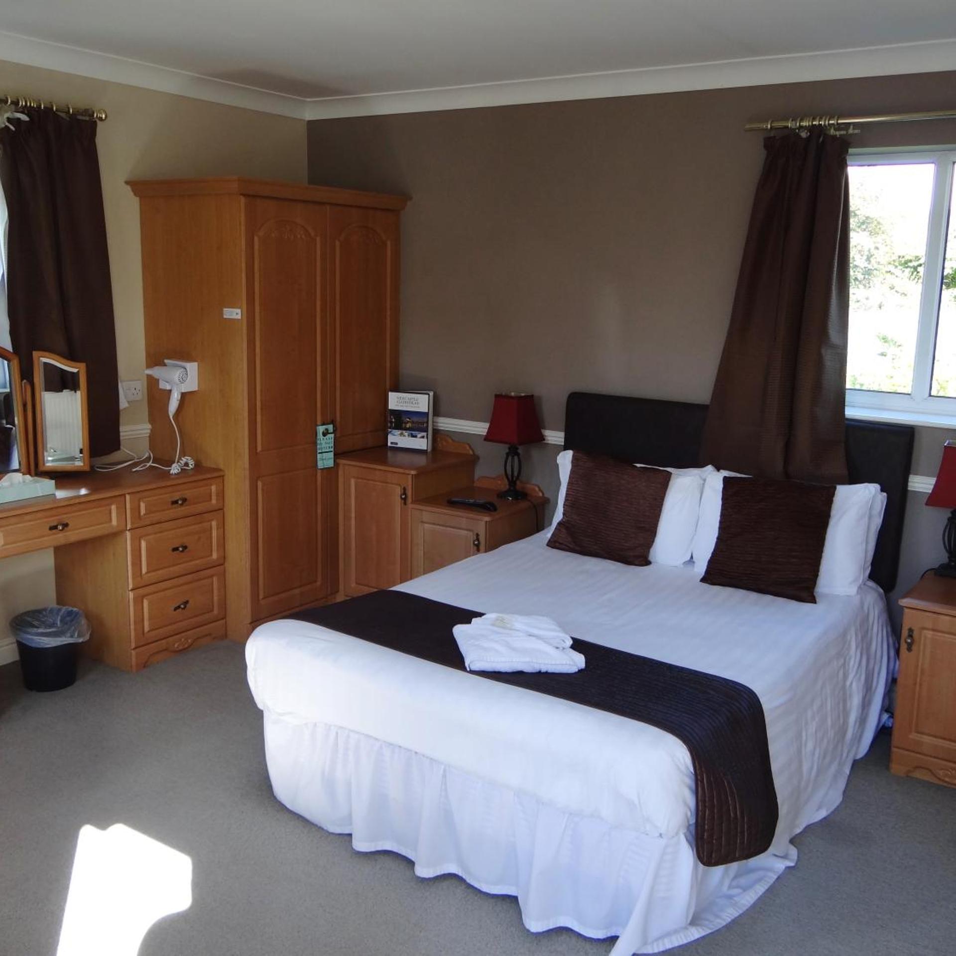 Bridal, Double Bed