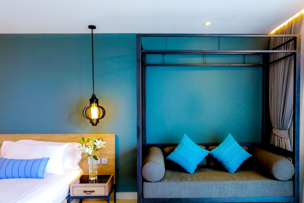 AtEase Phuket Patong 58/82