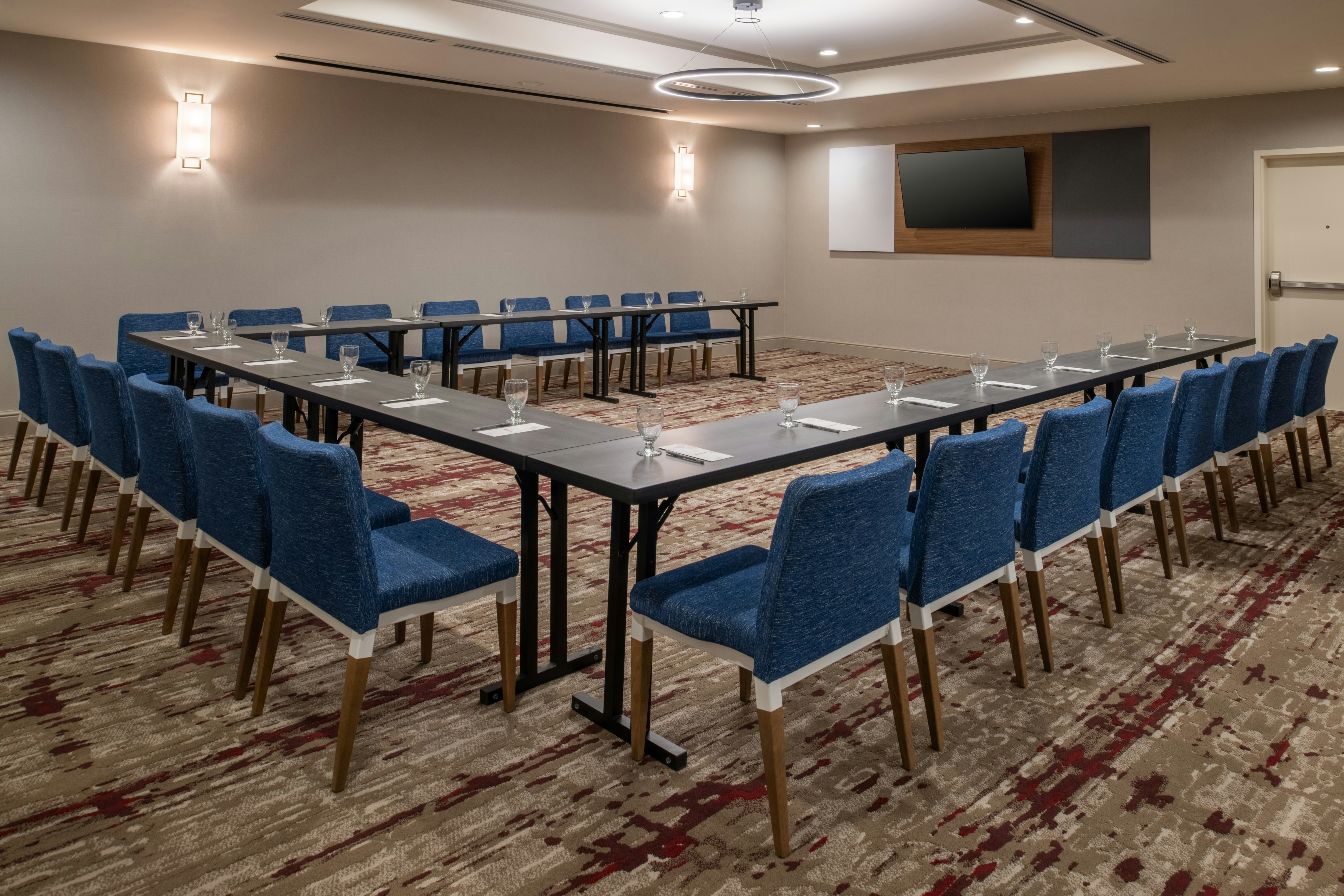 Hilton Garden Inn Fontana 43/46
