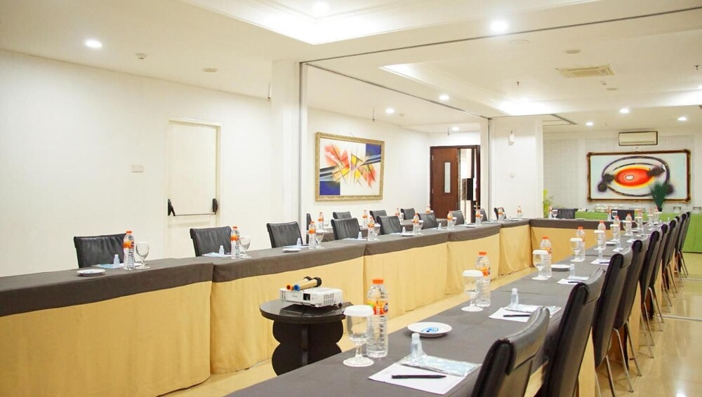 D prima Hotel Mega Kuningan (Ex GP Hotel Mega Kuningan) 39/53