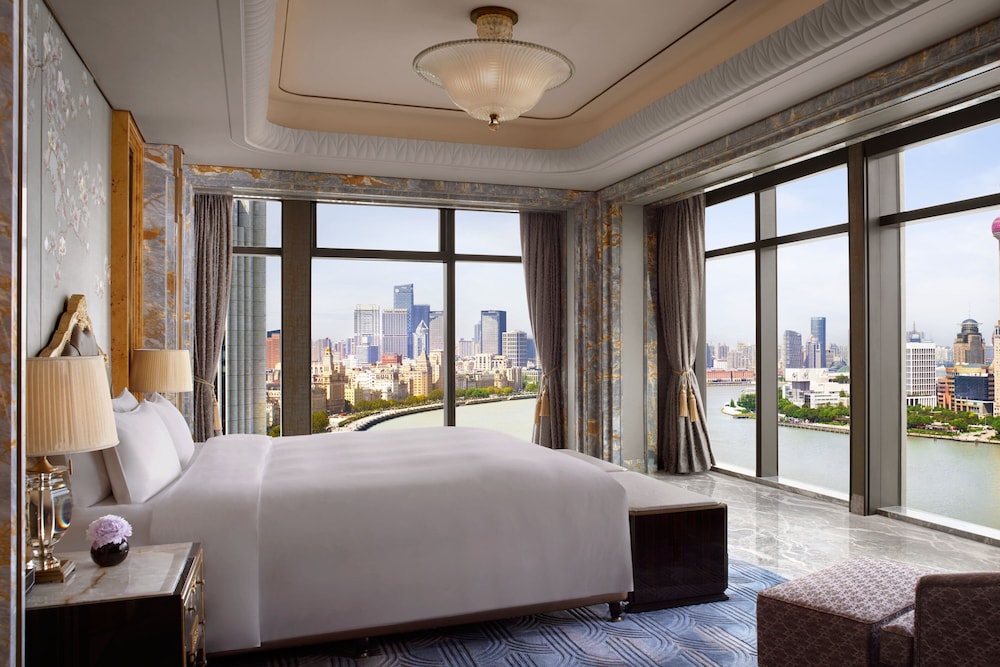 The St. Regis Shanghai on the Bund 15/50