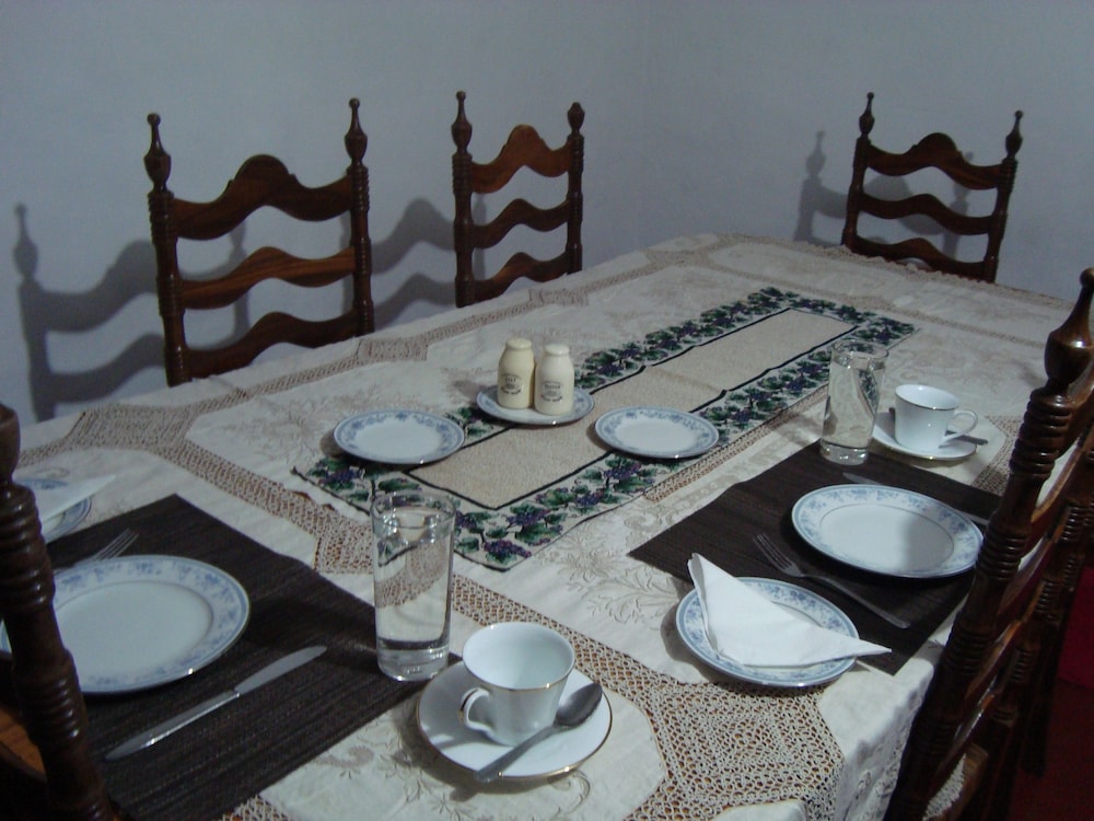 Andrews Hostel 25/50