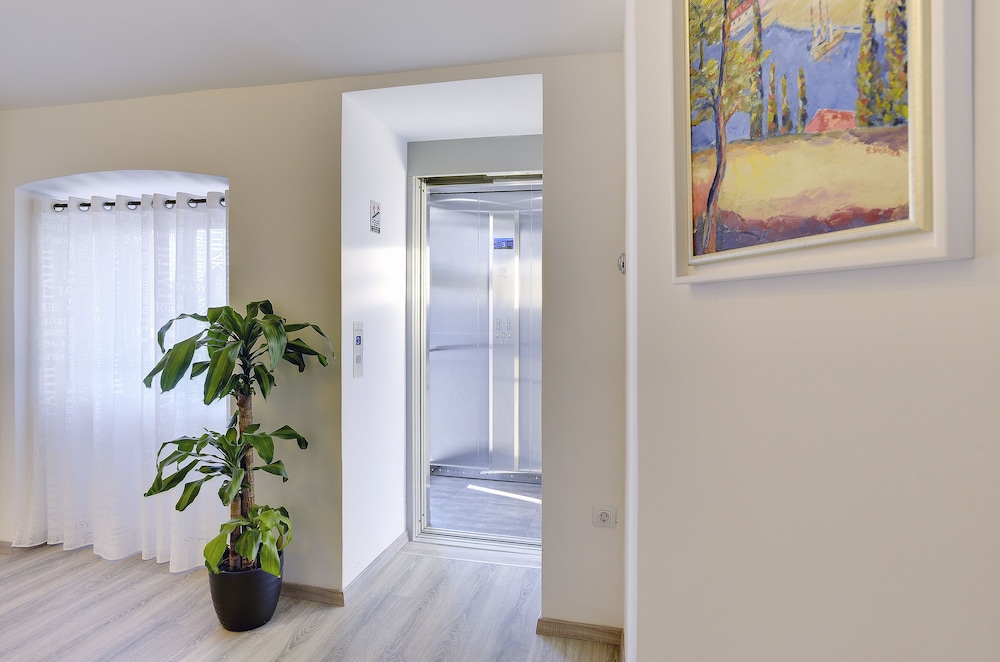 BOUTIQUE HOSTEL JOYCE 36/50