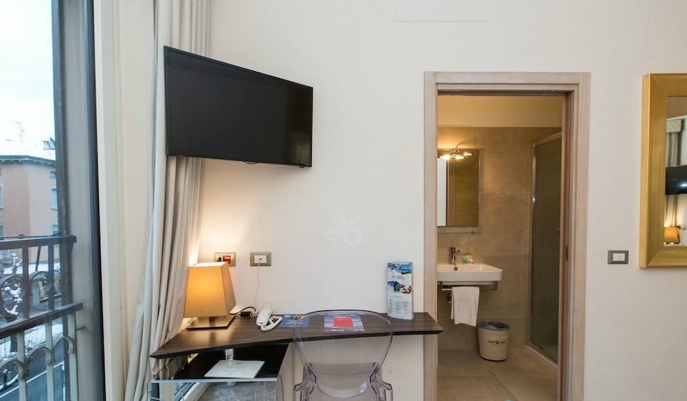 Hotel Corona 22/64