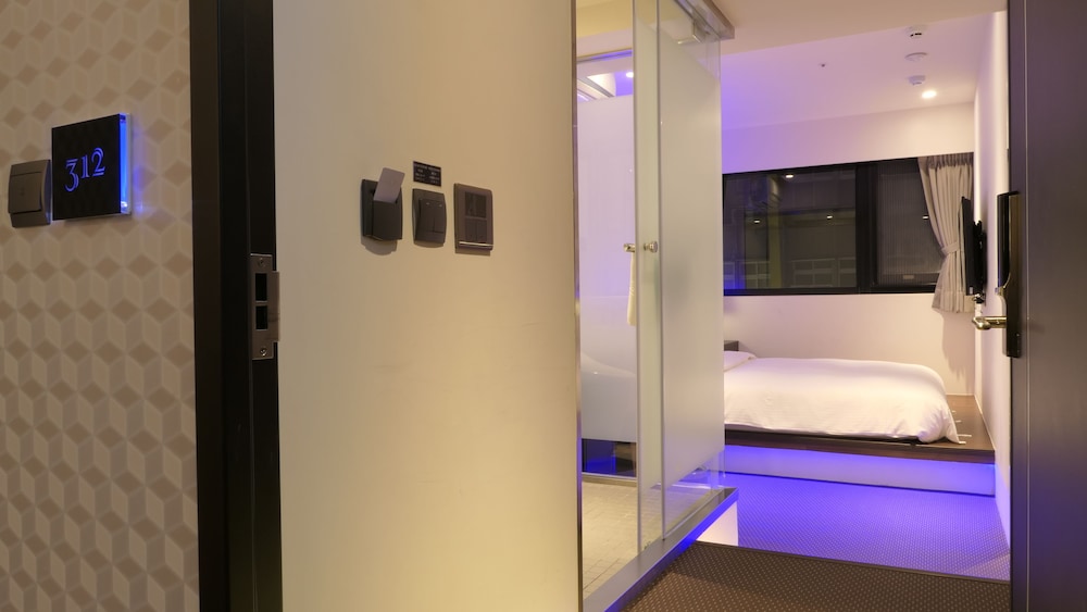 Ours Inn Ii 30/34