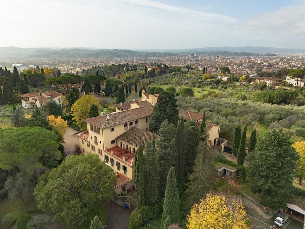Villa La Stella - Casa per Ferie 37/41