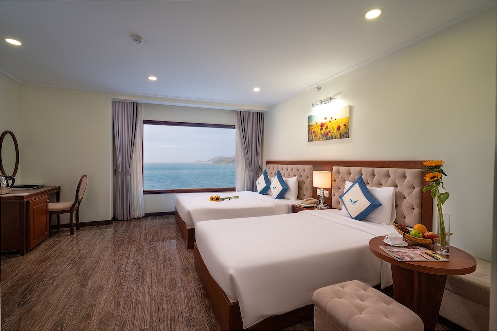 Apus Hotel 25/77