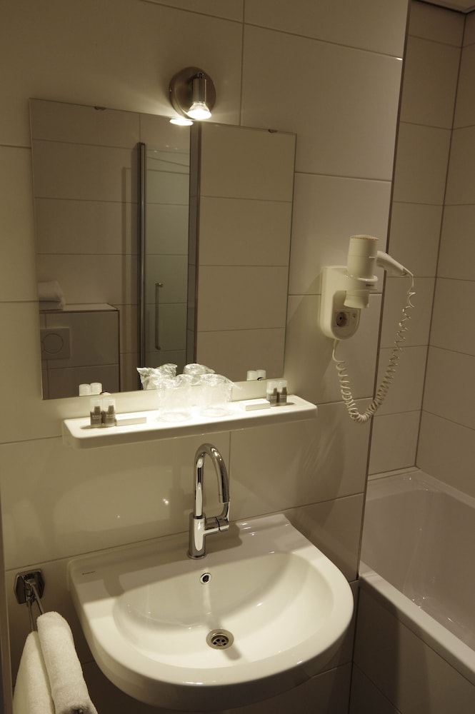 Hotel Van Saaze 46/50