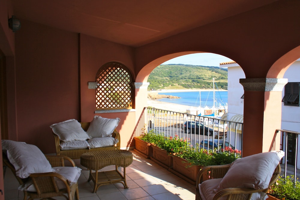 Appartamenti Isola Rossa Borgo Di Mare 29/55