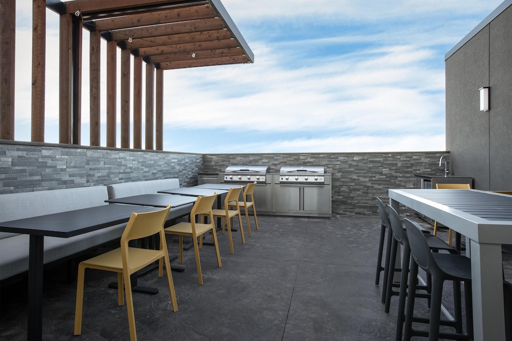 Home2 Suites by Hilton Big Spring 32/45