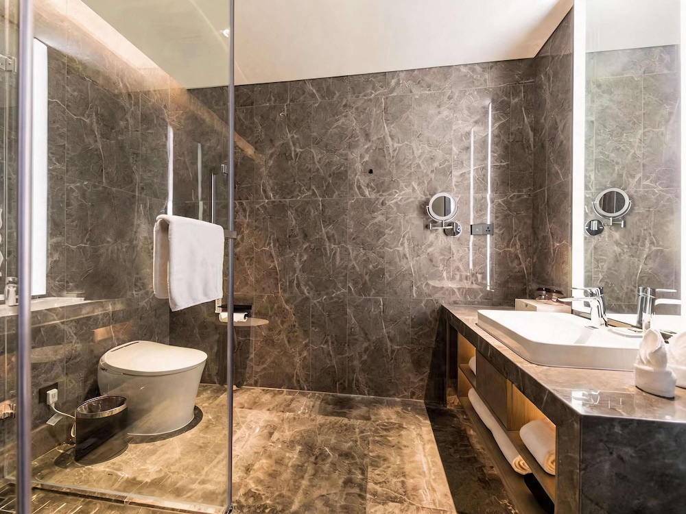 Mercure Xian Hi Tech Zone 56/60