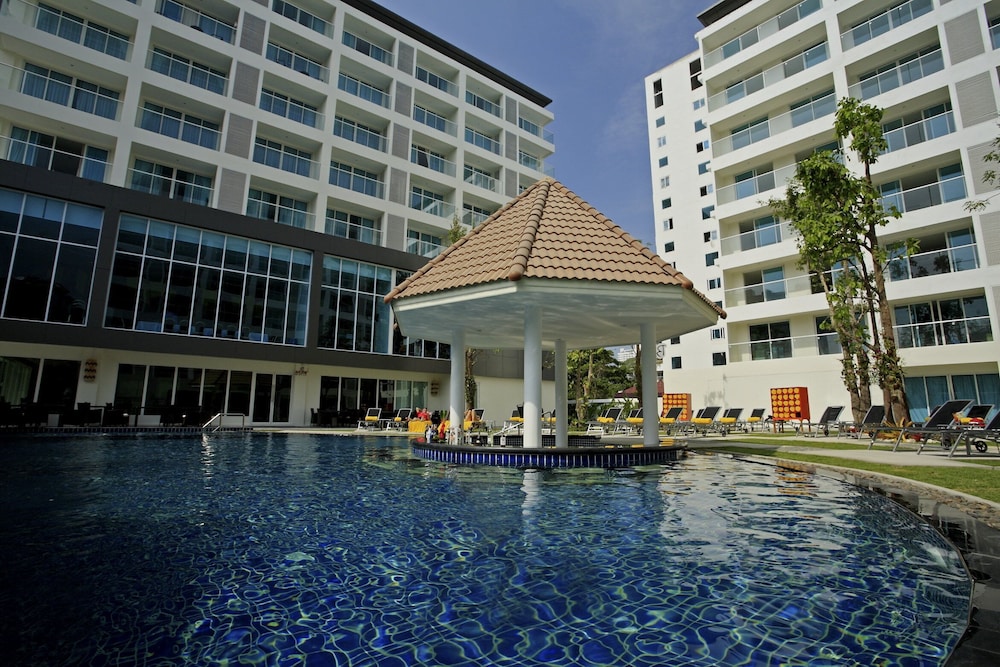 Centara Pattaya Hotel 10/59