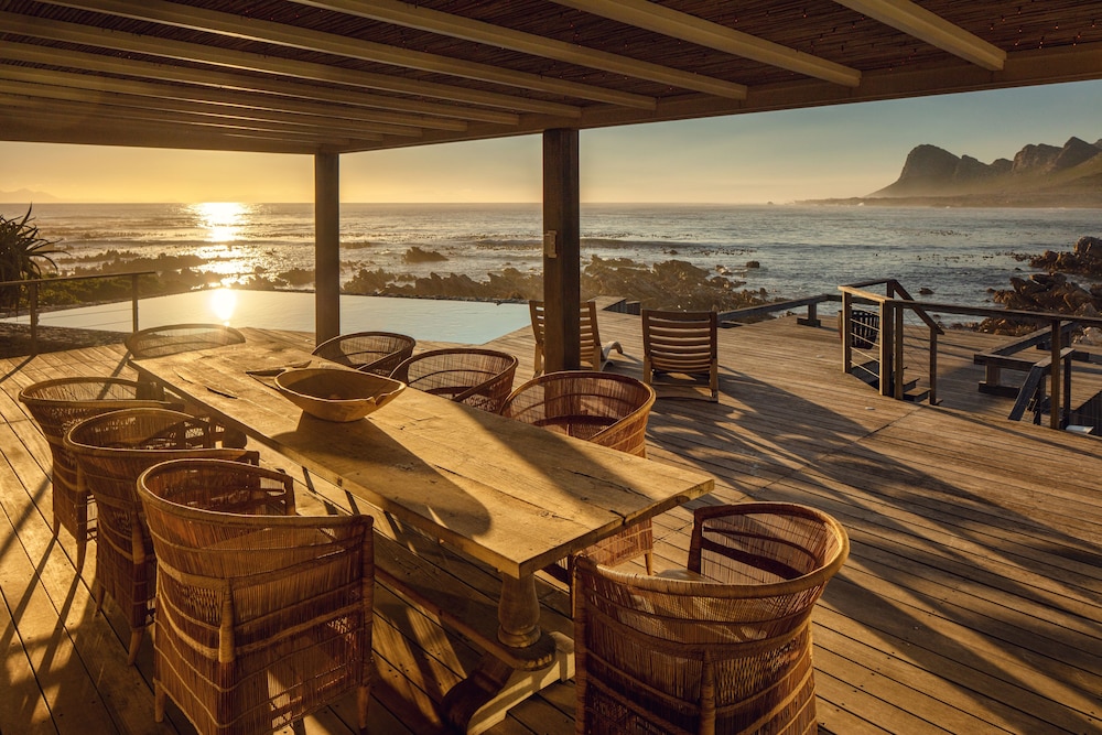 Pringle Bay Beach House by Cape Summer Villas 17/32