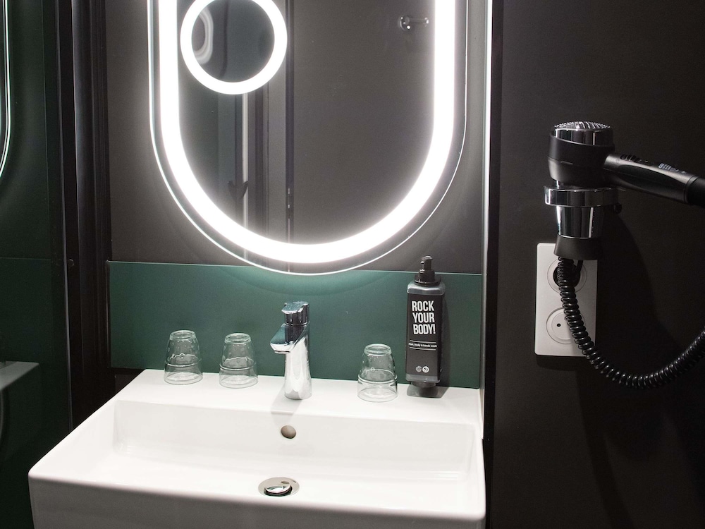 ibis Montlhery Paris Sud 65/68
