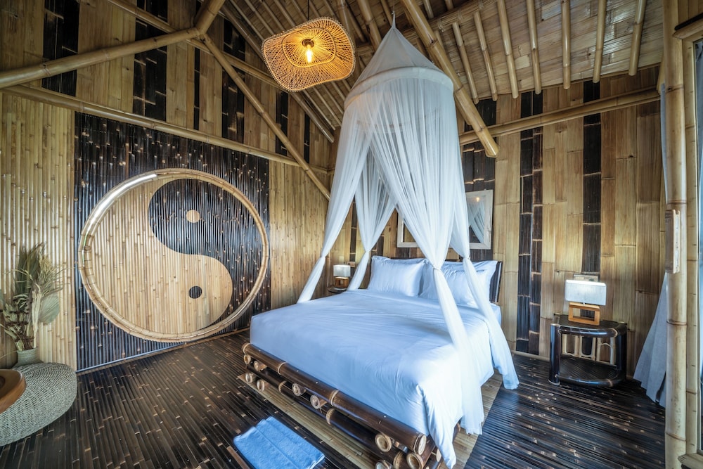 The Dewi Eco Bamboo Villa 25/58