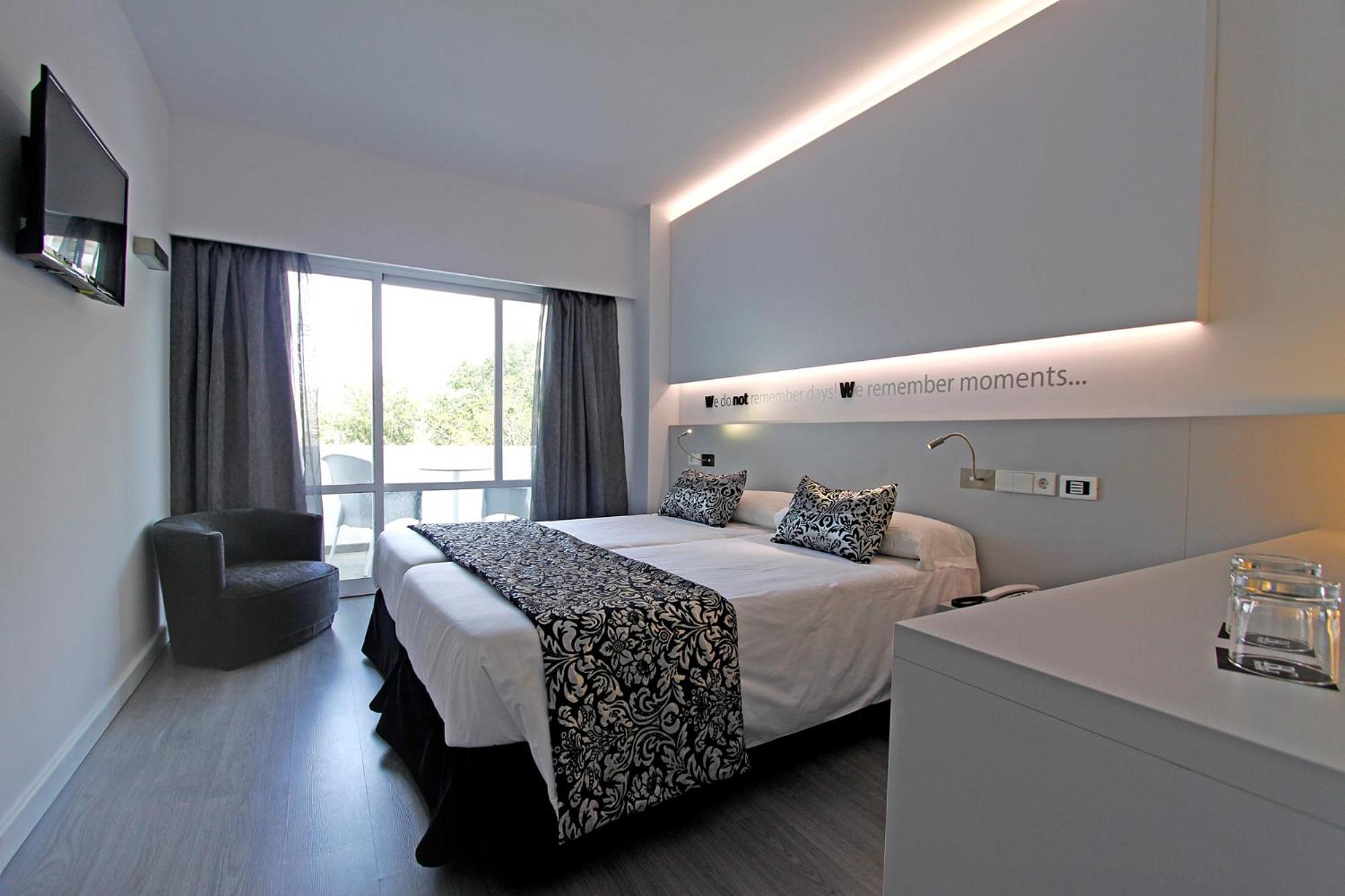 SUPERIOR, DOUBLE BED