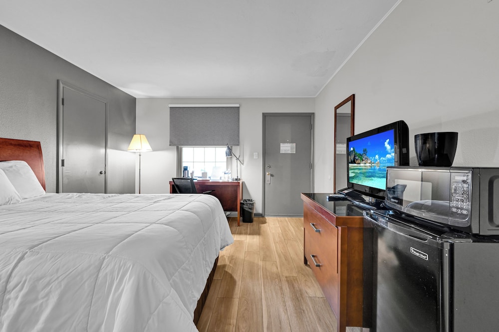 Harvest Drive Family Inn 24/68