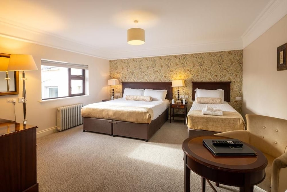 The West Cork Hotel 9/43