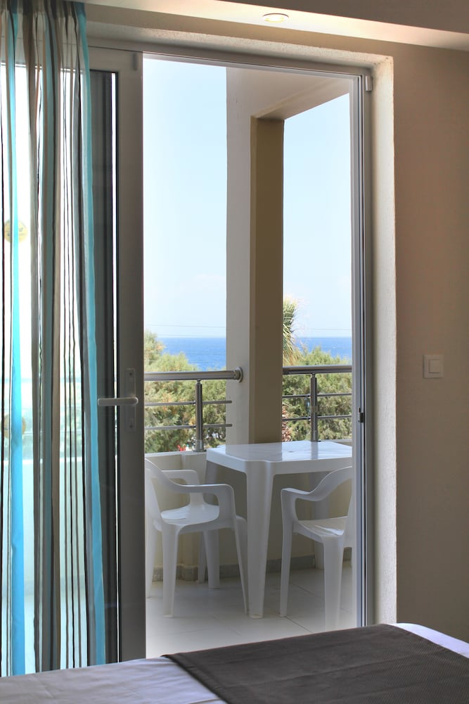 Sea Melody Beach Hotel And Apartments 25/35