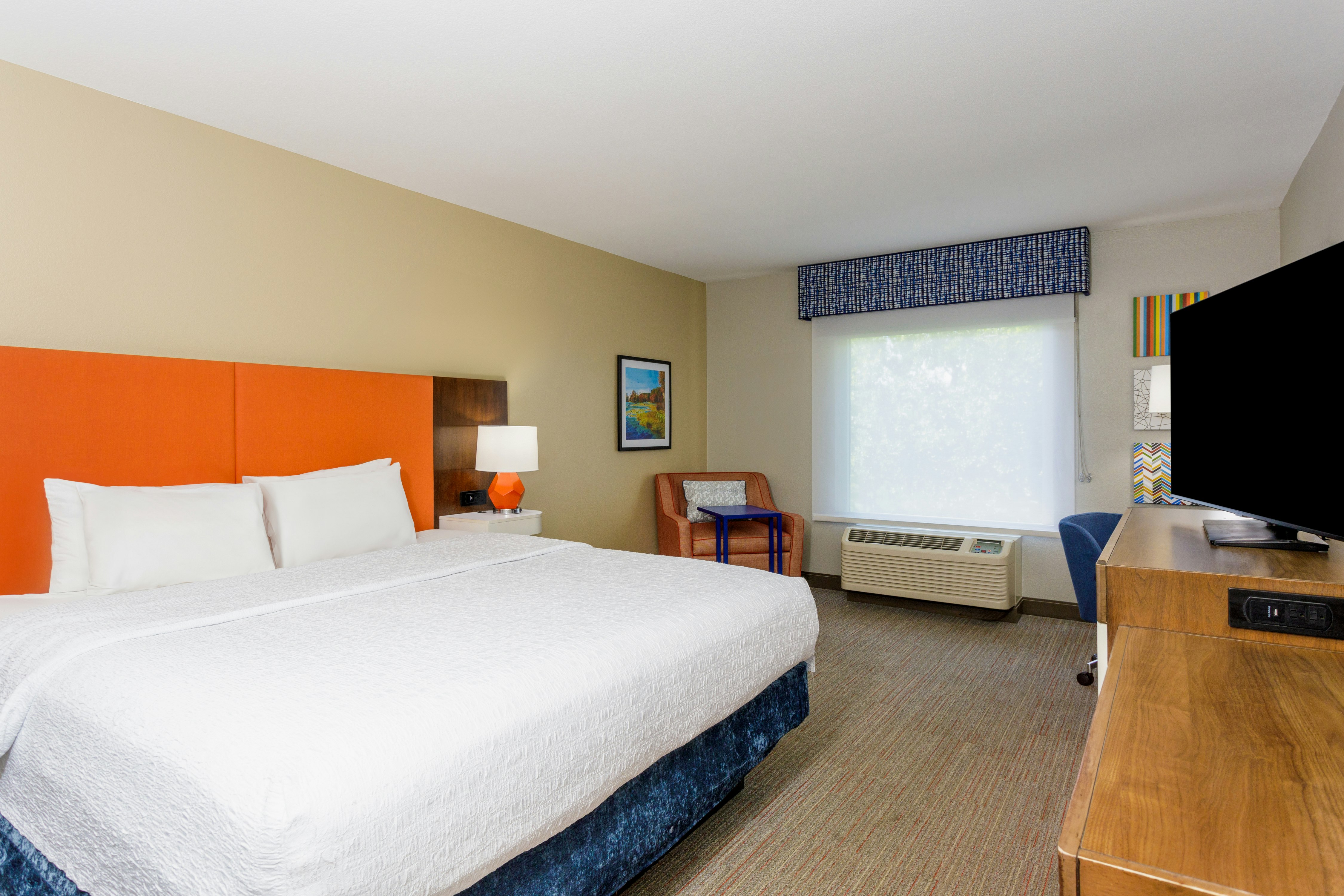 ROOM, KING BED