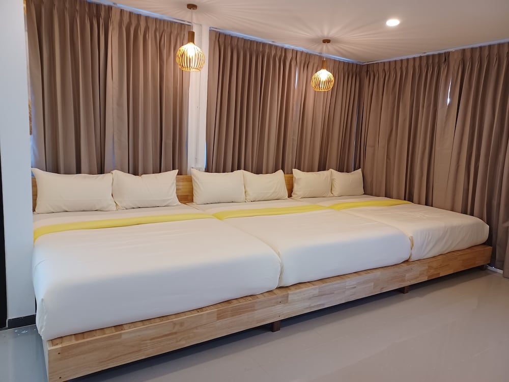 Koh Larn Riviera 12/50