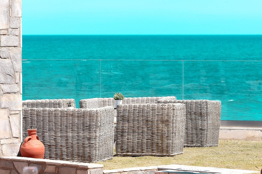 ST. CONSTANTIN SEA HOTEL AND SPA RESORT 43/50