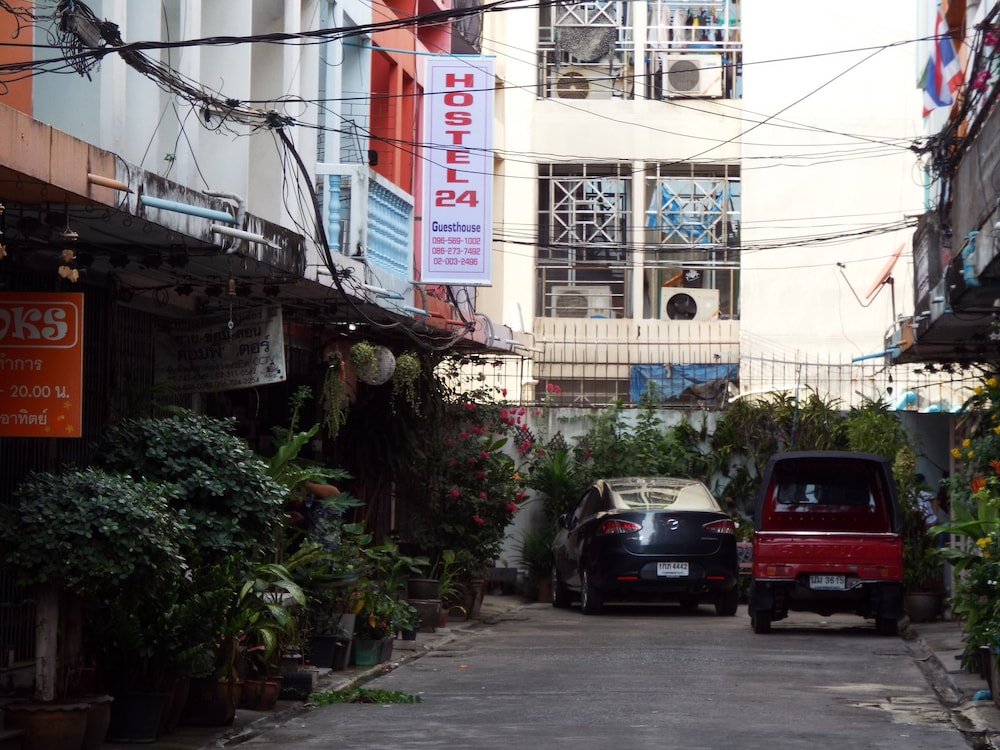 Hostel 24 40/50