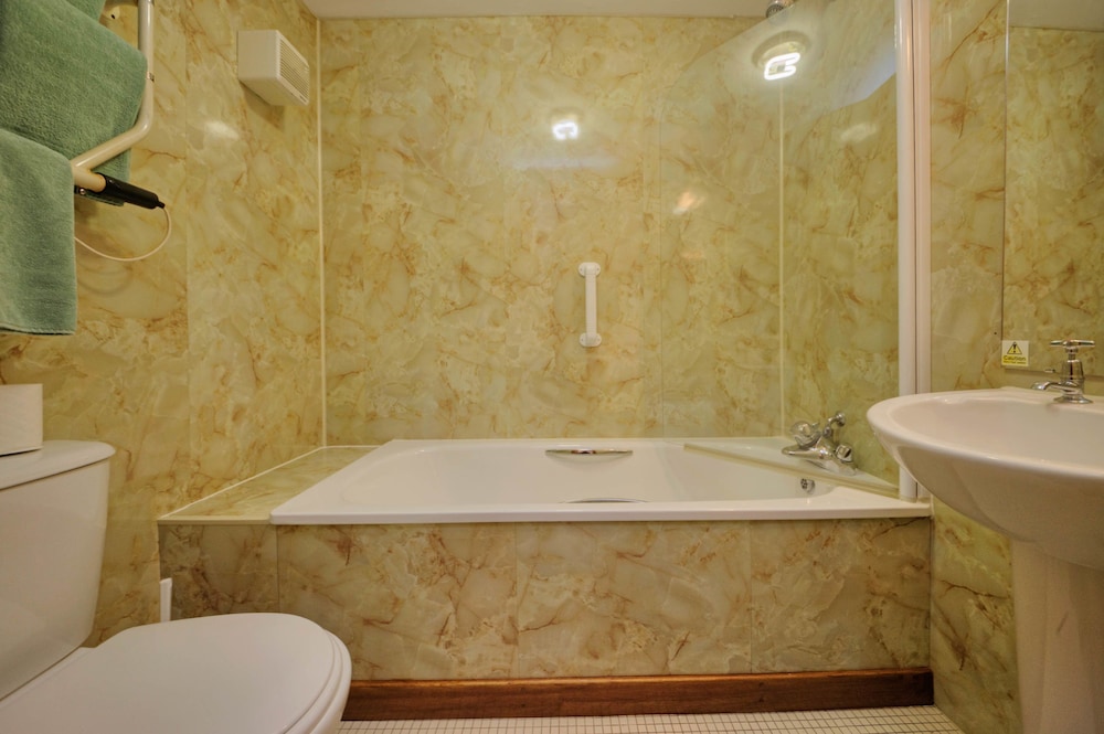 Muthu Ben Doran Hotel 55/55