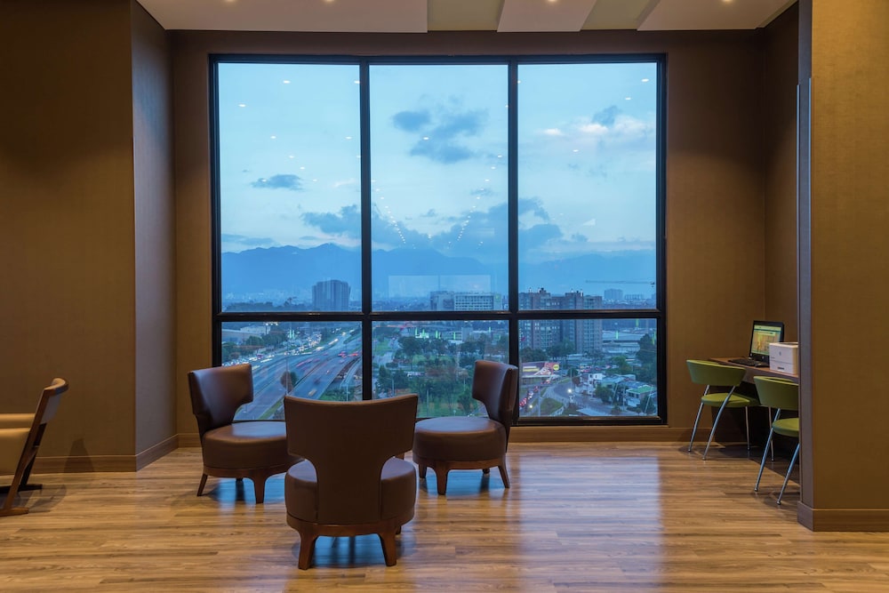 Hampton By Hilton Bogota Airport 22/44