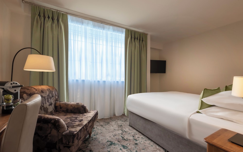 STANDARD, DOUBLE OR TWIN BED