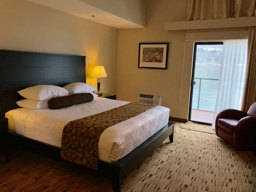 Best Western Plus Hood River Inn 26/80