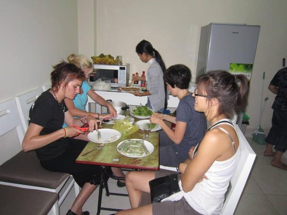 restaurant-cafeteria