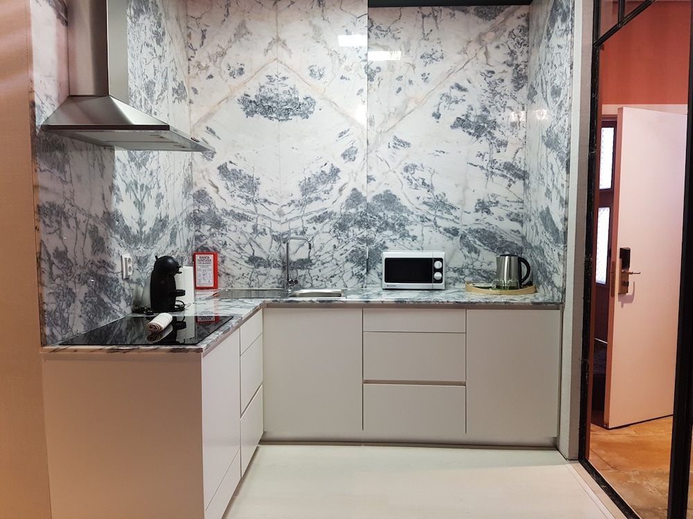 Alfama Lisbon Lounge Suites 4/50