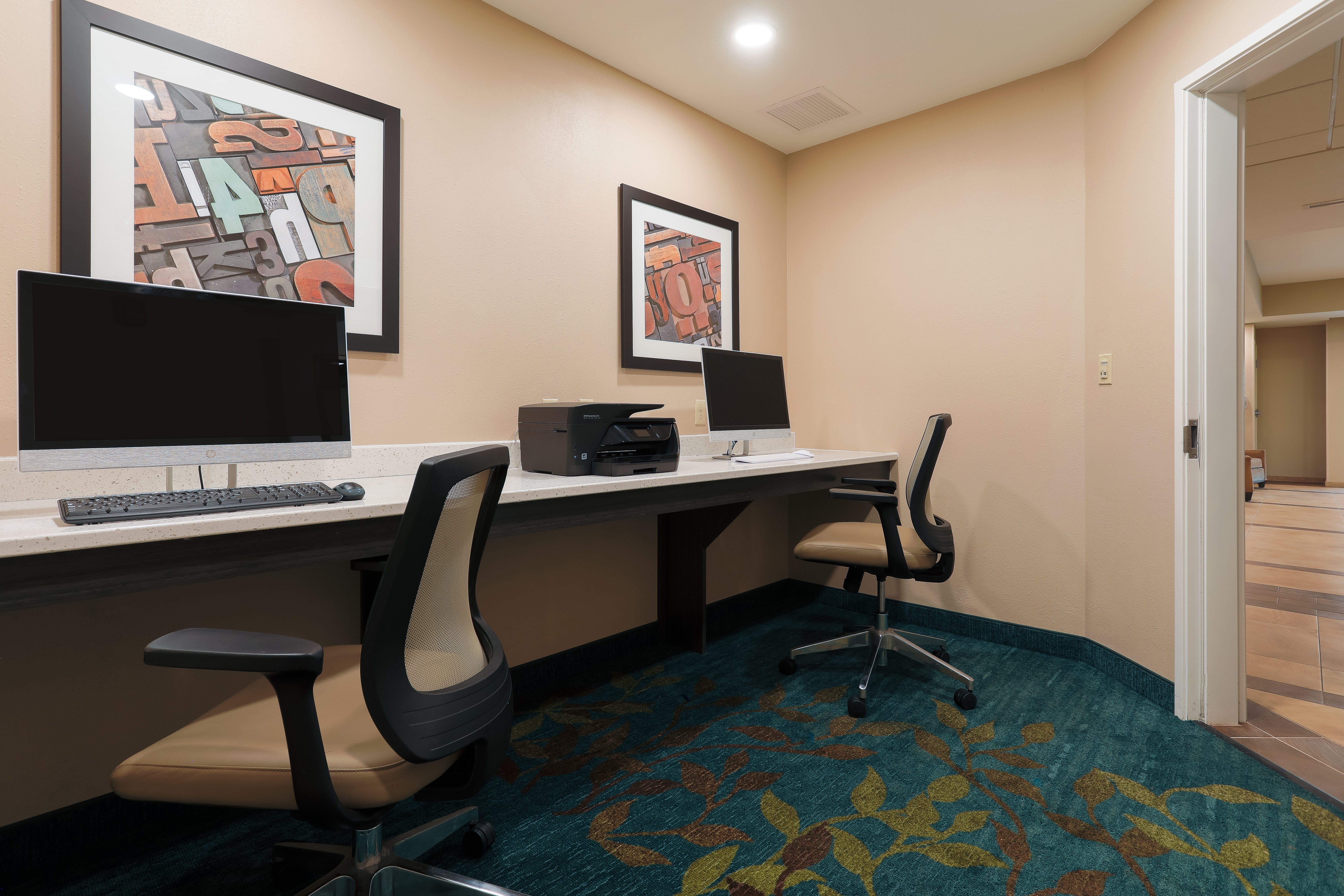CANDLEWOOD SUITES LENEXA - OVERLAND PARK AREA 58/69