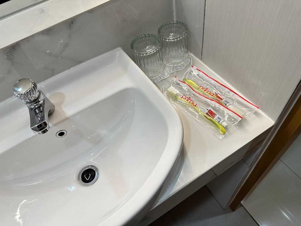 d’primahotel Jemursari Surabaya 28/29