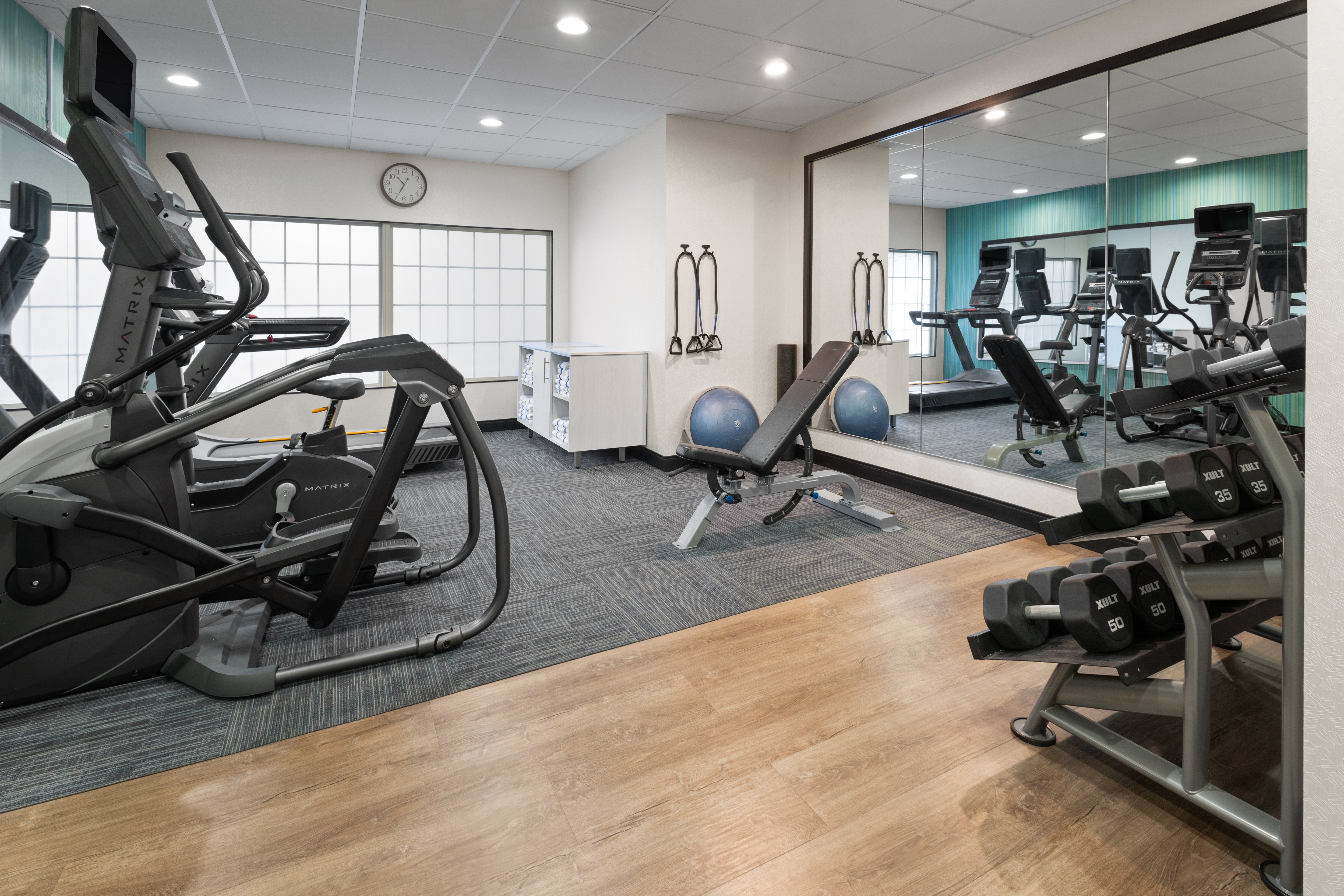 Holiday Inn Express Hotel & Suites Hamburg 30/47