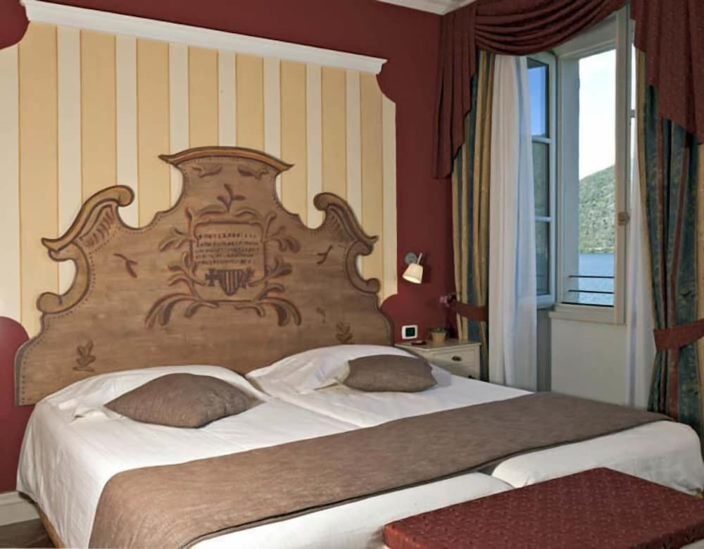Hotel Cannobio 12/27