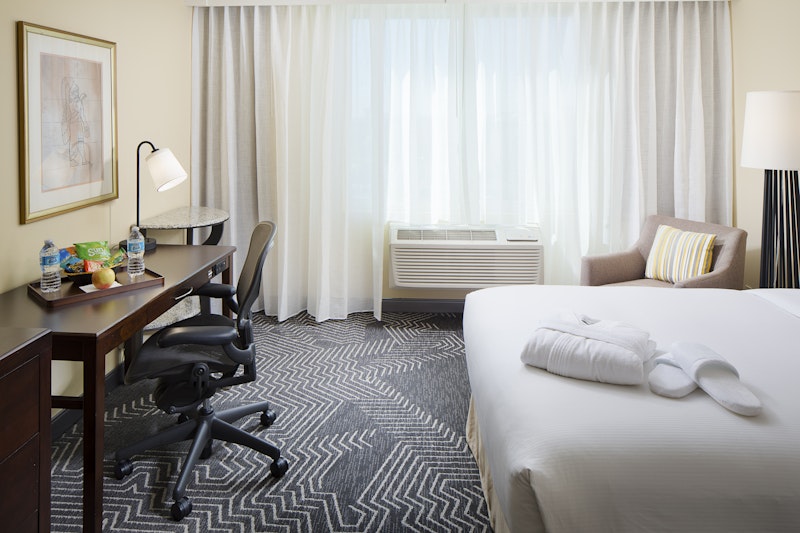 DoubleTree by Hilton Los Angeles - Commerce 2/43