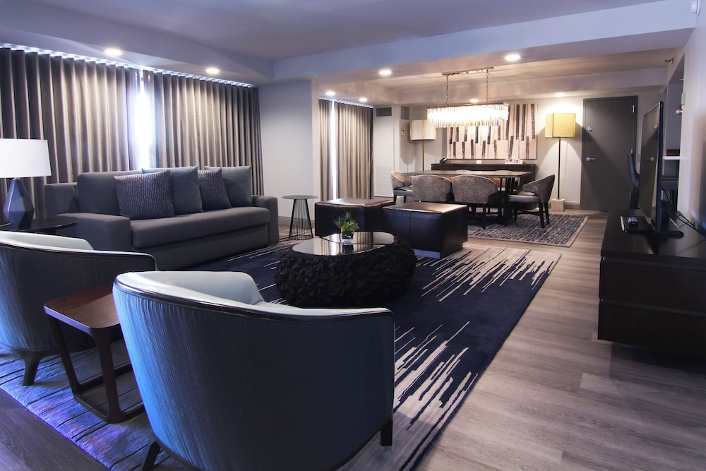 Hyatt Regency Austin 56/77