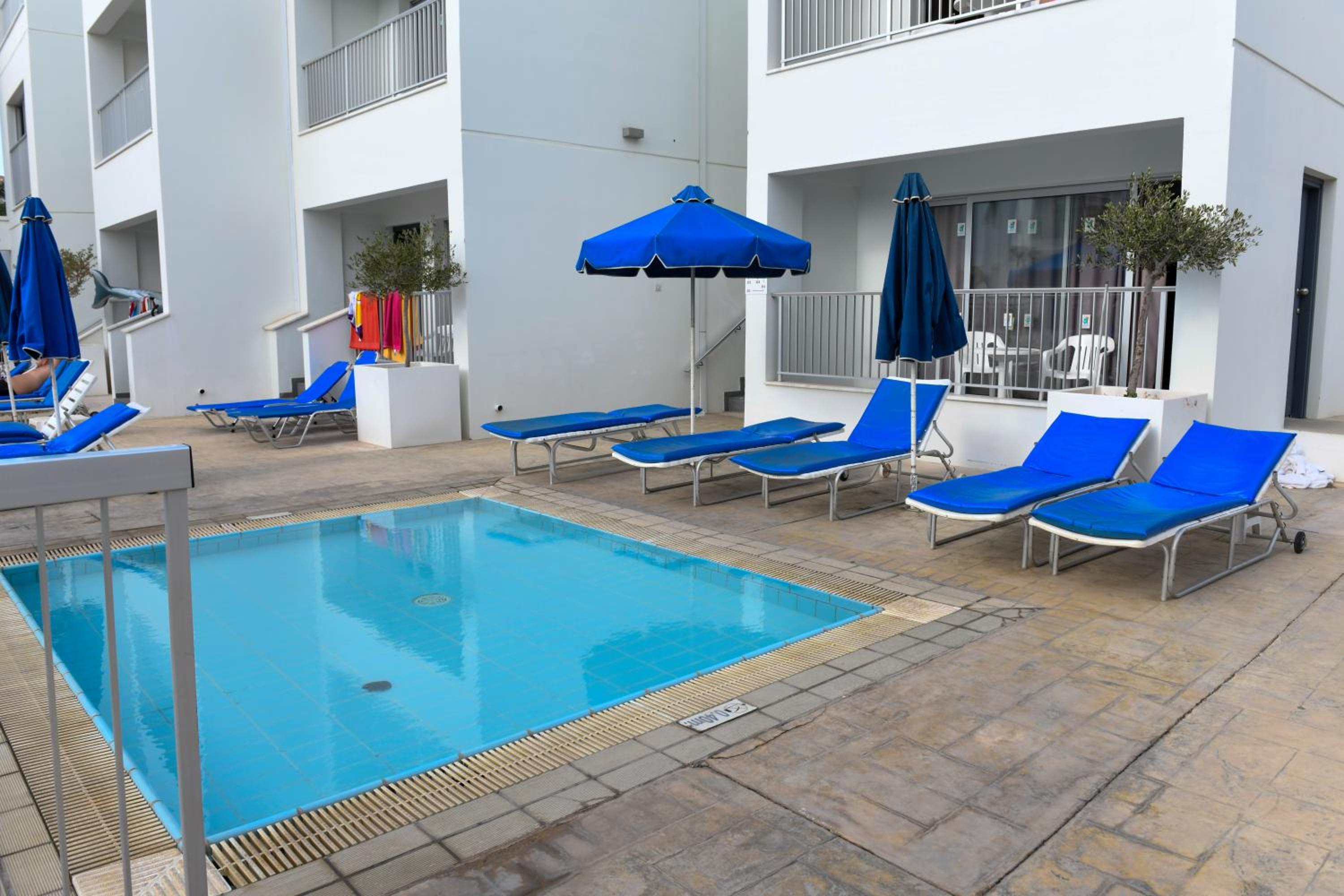 Sweet Memories Hotel Apartments 47/50