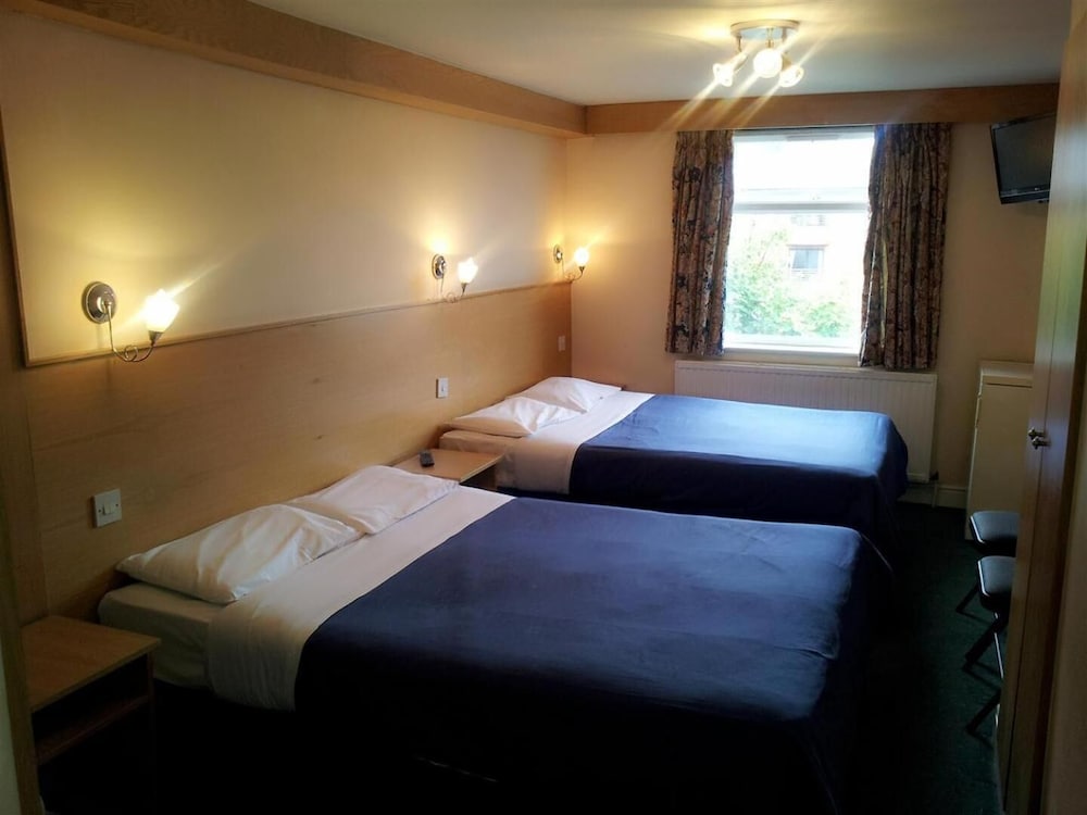 West Cromwell Hotel 14/60